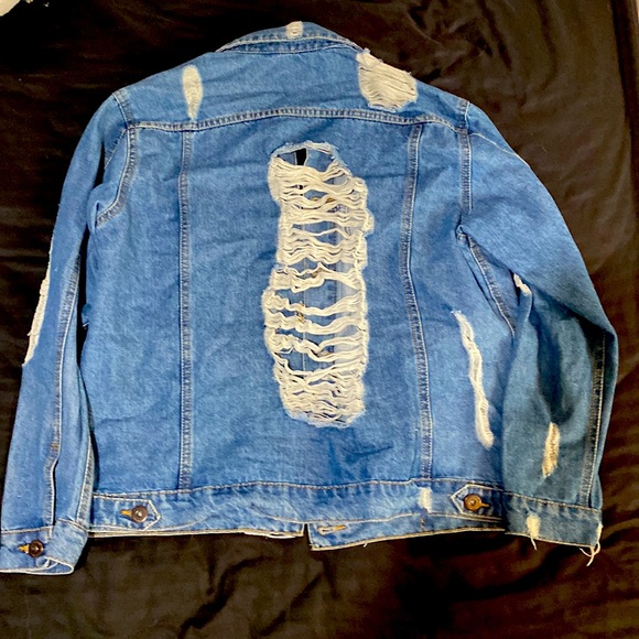 Women’s jean jacket. - Picture 2 of 3